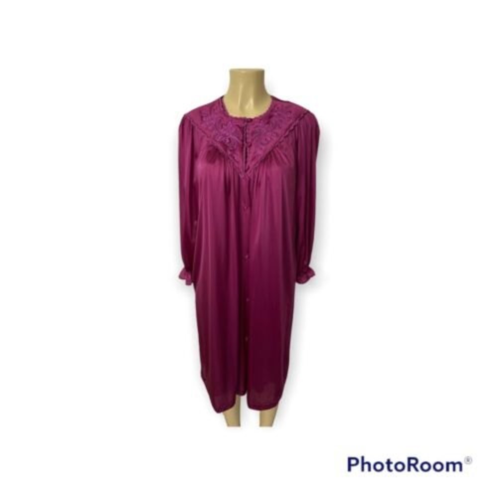 Lorraine Made in USA Nightgown Robe Set Medium Nylon Sheer Color Purple New